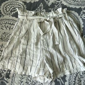 american eagle paper bag shorts with lining